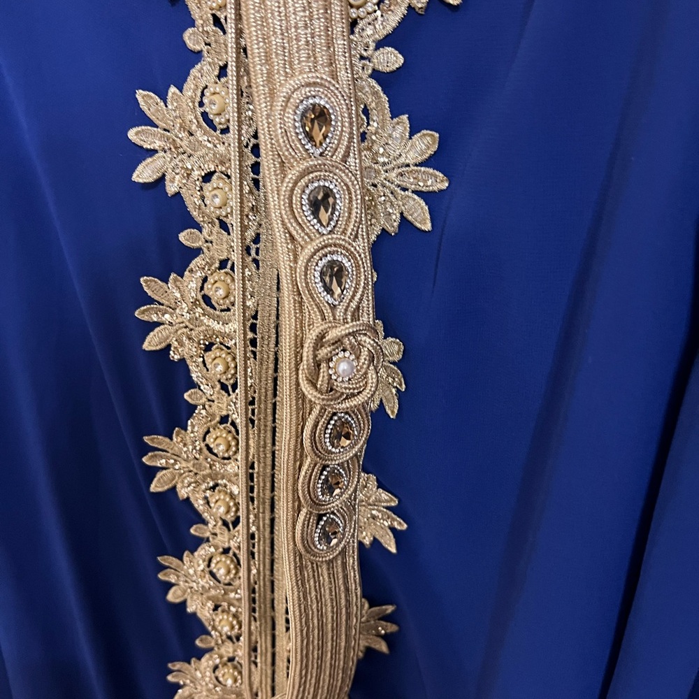 Elegant Blue and Gold Women's Dress - Picture 8 of 14